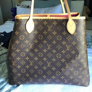 Authentic Louis Vuitton Never full GM